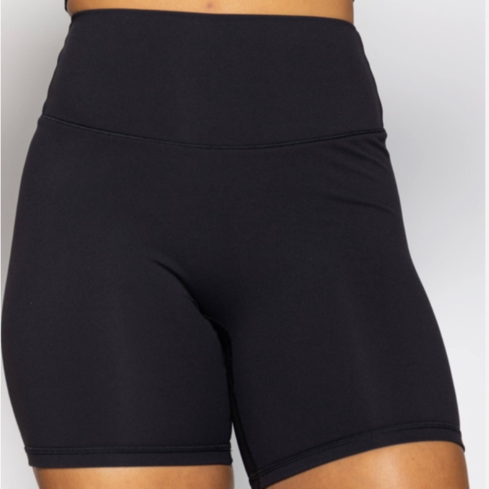 P’Tula Cassey Short 6”